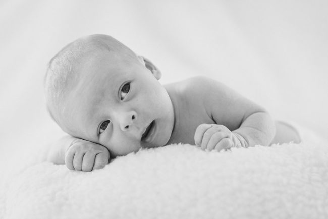 Lifestyle Newborn Portraits in Wrigleyville